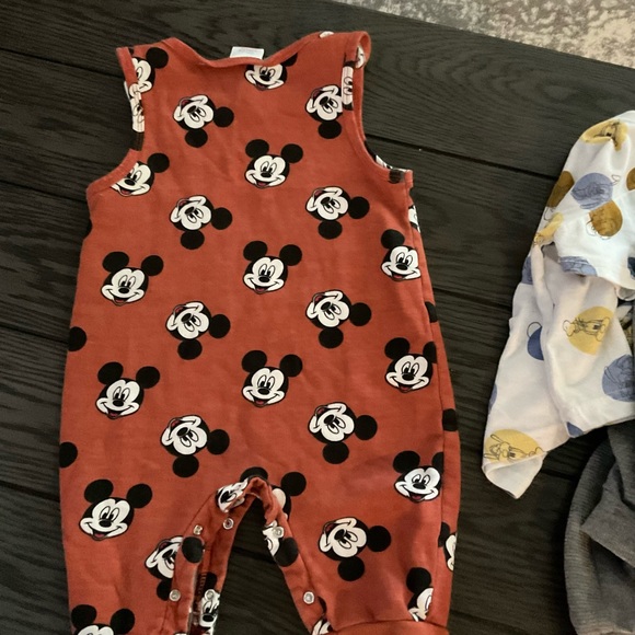 Lot of 3 Disney infant boys Mickey Batman 12 month old outfits gently worn. - Picture 10 of 10